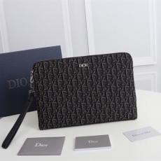 Christian Dior Clutch Bags